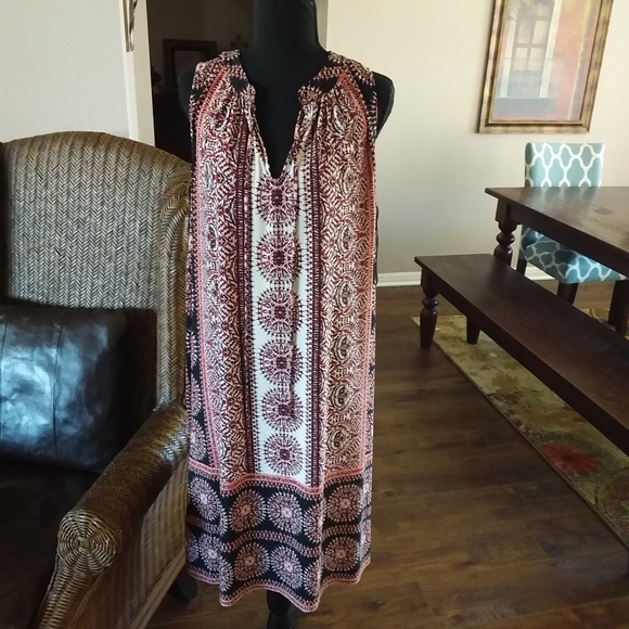 London Times Dresses & Skirts - London Times Ladies Sleeveless Dress